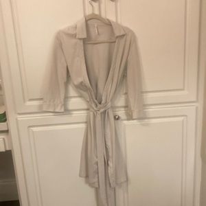 Hello Nite Los Angeles robe